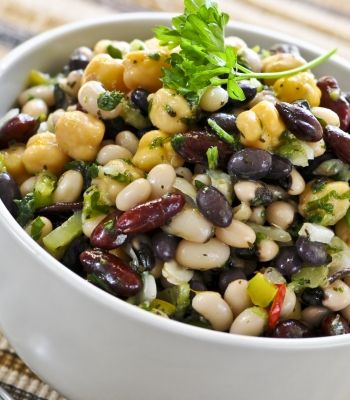 ยำรวมถั่ว