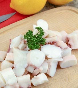 หนวดปลาหมึกหั่น น้ำจิ้มซีฟู้ดส์