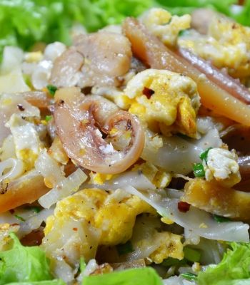 หมึกกรอบผัดไข่