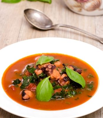 ผัดพริกแกงหนวดปลาหมึก