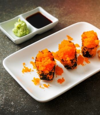 ซูชิหน้าไข่กุ้ง