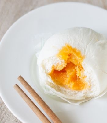 ซาลาเปาไส้ครีม สุรพลฟู้ดส์