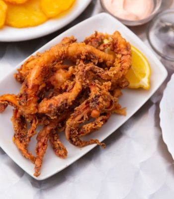 หนวดปลาหมึกชุบแป้งทอด